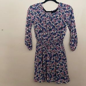Kidpik Long-sleeve floral dress.